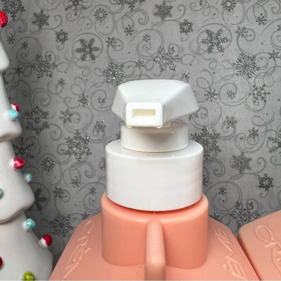 The Creme Shop White Peach Bliss Body Balm & Body Cleanser - Christmas - Picture 5 of 9